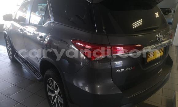 Acheter Occasion Voiture Toyota Fortuner Noir à Kabwe, Zambie Acheter Occasion Voiture Toyota Fortuner Noir à Kabwe, Zambie