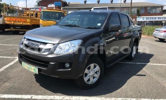 Acheter Occasion Voiture Isuzu KB Noir à Ndola, Zambie Acheter Occasion Voiture Isuzu KB Noir à Ndola, Zambie