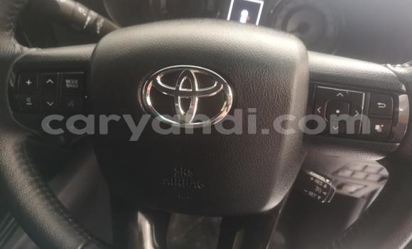 Acheter Occasion Voiture Toyota Hilux Gris à Lusaka, Zambie Acheter Occasion Voiture Toyota Hilux Gris à Lusaka, Zambie