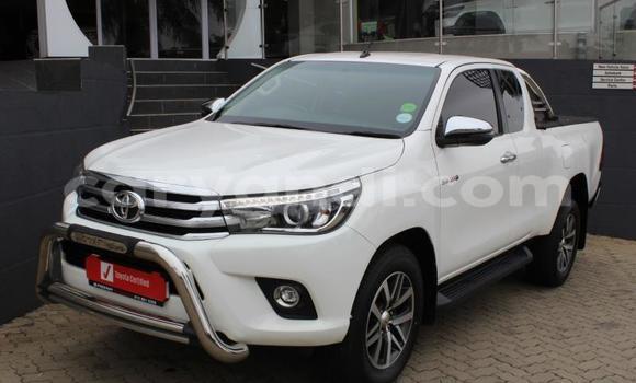 Buy Used Toyota Hilux White Car in Lusaka in Zambia
