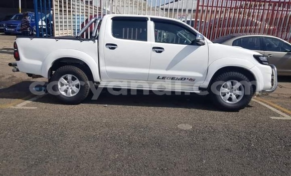 Acheter Occasion Voiture Toyota Hilux Blanc à Chipata, Zambie Acheter Occasion Voiture Toyota Hilux Blanc à Chipata, Zambie
