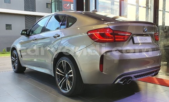 Acheter Occasion Voiture BMW X6 M Gris à Lusaka, Zambie Acheter Occasion Voiture BMW X6 M Gris à Lusaka, Zambie