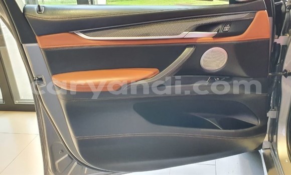 Acheter Occasion Voiture BMW X6 M Gris à Lusaka, Zambie Acheter Occasion Voiture BMW X6 M Gris à Lusaka, Zambie