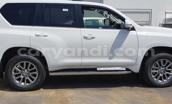 Acheter Occasion Voiture Toyota Land Cruiser Prado Blanc à Kabwe, Zambie Acheter Occasion Voiture Toyota Land Cruiser Prado Blanc à Kabwe, Zambie