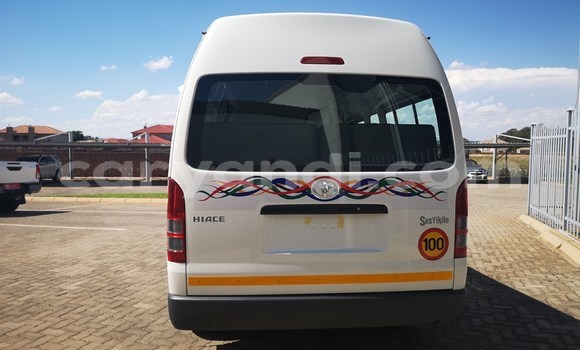 Nunua Ilio tumika Toyota HiAce Nyingine Lori ndani ya Chipata nchini Zambia Nunua Ilio tumika Toyota HiAce Nyingine Lori ndani ya Chipata nchini Zambia