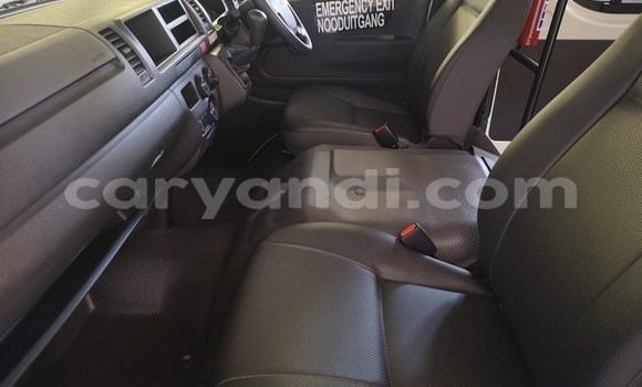 Nunua Ilio tumika Toyota HiAce Nyingine Lori ndani ya Chipata nchini Zambia Nunua Ilio tumika Toyota HiAce Nyingine Lori ndani ya Chipata nchini Zambia