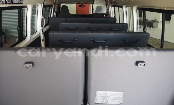 Nunua Ilio tumika Toyota HiAce Nyingine Lori ndani ya Chipata nchini Zambia Nunua Ilio tumika Toyota HiAce Nyingine Lori ndani ya Chipata nchini Zambia