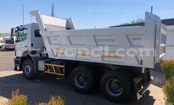 Buy Used Mercedes–Benz Tipper White Truck in Livingstone in Zambia Buy Used Mercedes–Benz Tipper White Truck in Livingstone in Zambia