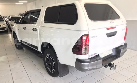 Nunua Ilio tumika Toyota Hilux Nyeupe Gari ndani ya Lusaka nchini Zambia Nunua Ilio tumika Toyota Hilux Nyeupe Gari ndani ya Lusaka nchini Zambia