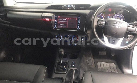 Nunua Ilio tumika Toyota Hilux Nyeupe Gari ndani ya Lusaka nchini Zambia Nunua Ilio tumika Toyota Hilux Nyeupe Gari ndani ya Lusaka nchini Zambia