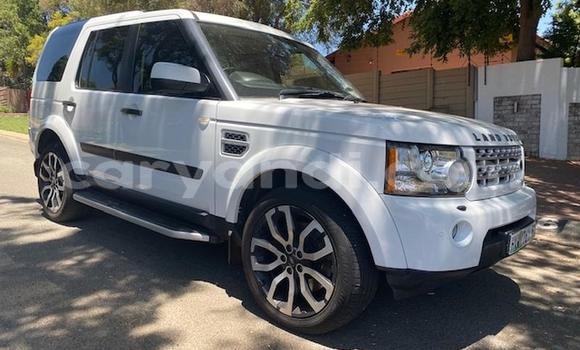 Buy Used Land Rover Discovery Sport White Car in Chingola in Zambia Buy Used Land Rover Discovery Sport White Car in Chingola in Zambia