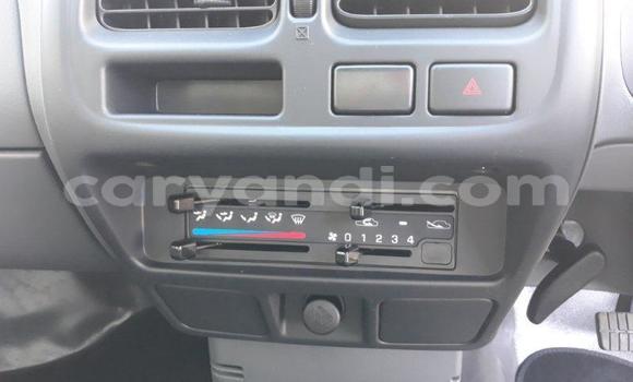 Acheter Occasion Voiture Nissan NP 300 Blanc à Lusaka, Zambie Acheter Occasion Voiture Nissan NP 300 Blanc à Lusaka, Zambie