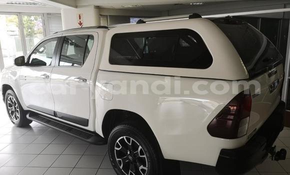 Buy Used Toyota Hilux White Car in Chingola in Zambia Buy Used Toyota Hilux White Car in Chingola in Zambia