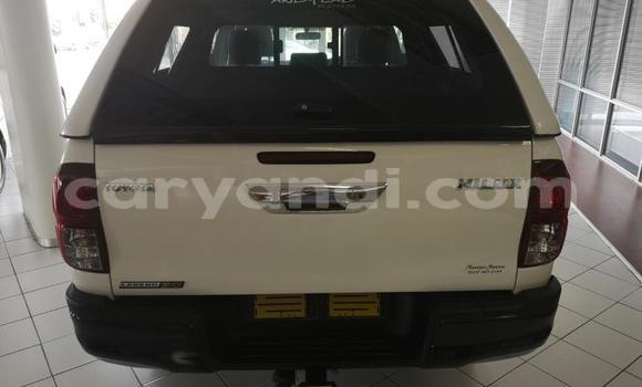 Buy Used Toyota Hilux White Car in Chingola in Zambia Buy Used Toyota Hilux White Car in Chingola in Zambia