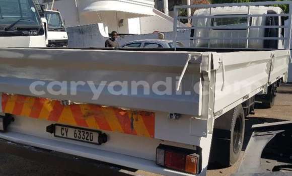 Buy Used Isuzu FTR 850 White Truck in Chililabombwe in Copperbelt Buy Used Isuzu FTR 850 White Truck in Chililabombwe in Copperbelt