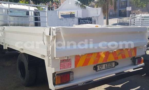 Buy Used Isuzu FTR 850 White Truck in Chililabombwe in Copperbelt Buy Used Isuzu FTR 850 White Truck in Chililabombwe in Copperbelt