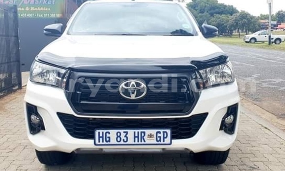 Acheter Occasion Voiture Toyota Hilux Blanc à Chipata, Zambie Acheter Occasion Voiture Toyota Hilux Blanc à Chipata, Zambie