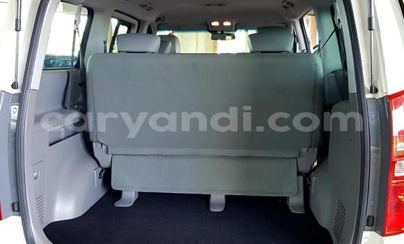 Buy Used Hyundai Starex (H-1) White Car in Chilanga in Lusaka Buy Used Hyundai Starex (H-1) White Car in Chilanga in Lusaka