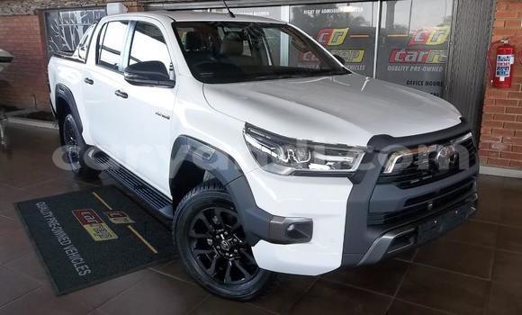 Acheter Occasion Voiture Toyota Hilux Blanc à Chingola, Zambie Acheter Occasion Voiture Toyota Hilux Blanc à Chingola, Zambie