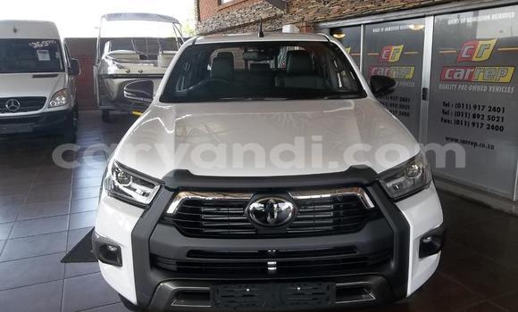 Buy Used Toyota Hilux White Car in Chingola in Zambia Buy Used Toyota Hilux White Car in Chingola in Zambia