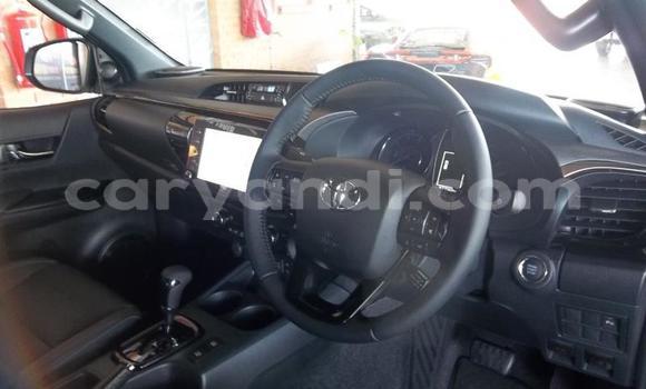 Buy Used Toyota Hilux White Car in Chingola in Zambia Buy Used Toyota Hilux White Car in Chingola in Zambia
