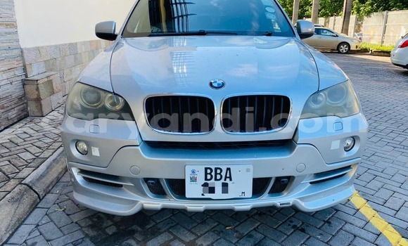 Nunua Ilio tumika BMW X5 Fedha Gari ndani ya Lusaka nchini Zambia Nunua Ilio tumika BMW X5 Fedha Gari ndani ya Lusaka nchini Zambia