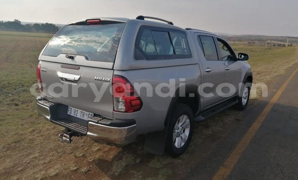 Nunua Ilio tumika Toyota Hilux Fedha Gari ndani ya Lusaka nchini Zambia Nunua Ilio tumika Toyota Hilux Fedha Gari ndani ya Lusaka nchini Zambia