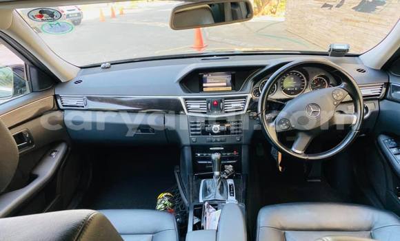 Nunua Ilio tumika Mercedes‒Benz C–Class Nyeusi Gari ndani ya Lusaka nchini Zambia Nunua Ilio tumika Mercedes‒Benz C–Class Nyeusi Gari ndani ya Lusaka nchini Zambia