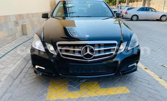 Nunua Ilio tumika Mercedes‒Benz C–Class Nyeusi Gari ndani ya Lusaka nchini Zambia Nunua Ilio tumika Mercedes‒Benz C–Class Nyeusi Gari ndani ya Lusaka nchini Zambia
