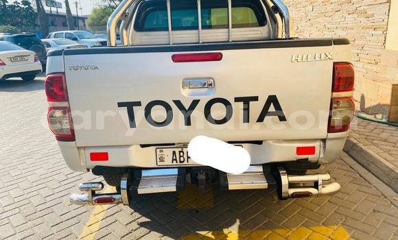 Nunua Ilio tumika Toyota Hilux Fedha Gari ndani ya Lusaka nchini Zambia Nunua Ilio tumika Toyota Hilux Fedha Gari ndani ya Lusaka nchini Zambia