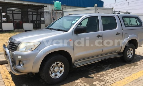 Acheter Occasion Voiture Toyota Hilux Gris à Lusaka, Zambie Acheter Occasion Voiture Toyota Hilux Gris à Lusaka, Zambie