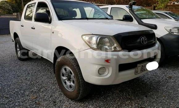 Nunua Ilio tumika Toyota Hilux Nyeupe Gari ndani ya Lusaka nchini Zambia Nunua Ilio tumika Toyota Hilux Nyeupe Gari ndani ya Lusaka nchini Zambia