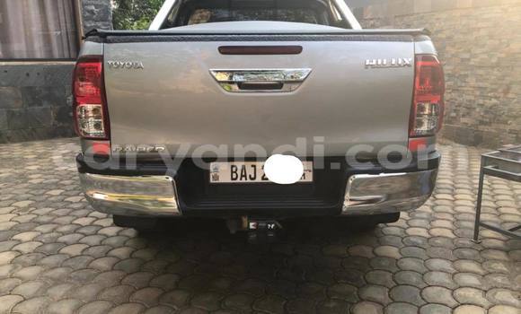 Nunua Ilio tumika Toyota Hilux Fedha Gari ndani ya Lusaka nchini Zambia Nunua Ilio tumika Toyota Hilux Fedha Gari ndani ya Lusaka nchini Zambia