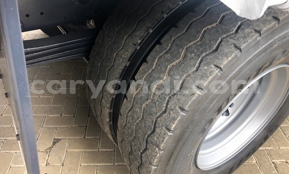 Nunua Ilio tumika Mercedes–Benz 1520 Nyeupe Lori ndani ya Chingola nchini Zambia Nunua Ilio tumika Mercedes–Benz 1520 Nyeupe Lori ndani ya Chingola nchini Zambia