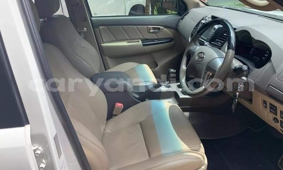 Acheter Occasion Voiture Toyota Fortuner Blanc à Chipata, Zambie Acheter Occasion Voiture Toyota Fortuner Blanc à Chipata, Zambie