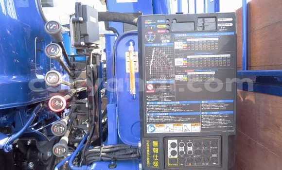 Buy Used Isuzu FTR 850 Blue Truck in Chipata in Zambia Buy Used Isuzu FTR 850 Blue Truck in Chipata in Zambia