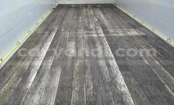 Buy Used Isuzu FTR 850 Green Truck in Chingola in Zambia Buy Used Isuzu FTR 850 Green Truck in Chingola in Zambia