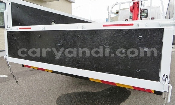 Acheter Occasion Utilitaire Isuzu FTR 850 Blanc à Chilanga, Lusaka Acheter Occasion Utilitaire Isuzu FTR 850 Blanc à Chilanga, Lusaka