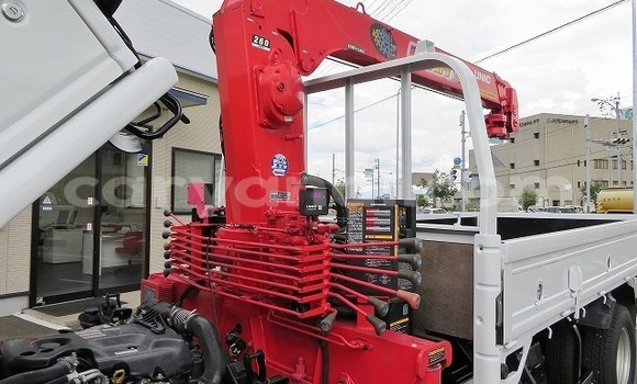 Acheter Occasion Utilitaire Isuzu FTR 850 Blanc à Chilanga, Lusaka Acheter Occasion Utilitaire Isuzu FTR 850 Blanc à Chilanga, Lusaka