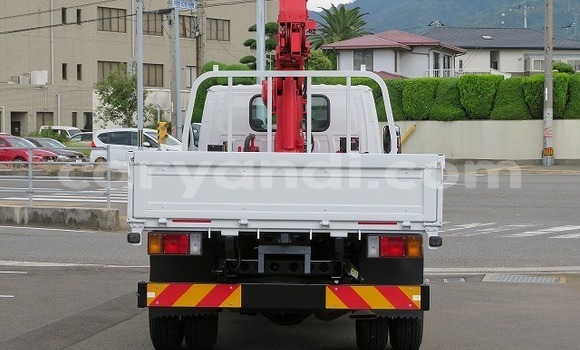 Acheter Occasion Utilitaire Isuzu FTR 850 Blanc à Chilanga, Lusaka Acheter Occasion Utilitaire Isuzu FTR 850 Blanc à Chilanga, Lusaka