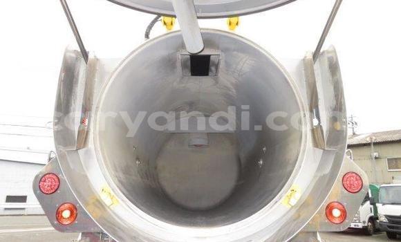 Buy Used Hino Ranger Other Truck in Chililabombwe in Copperbelt Buy Used Hino Ranger Other Truck in Chililabombwe in Copperbelt