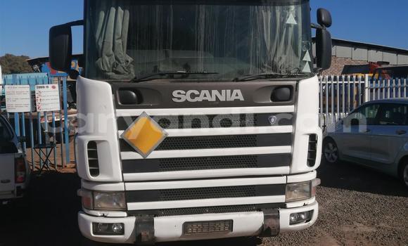 Buy Used Scania R420 White Truck in Chingola in Zambia