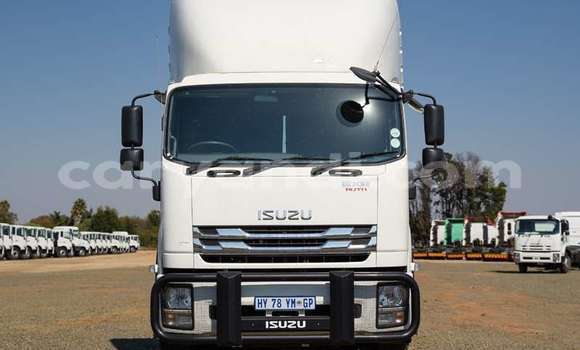 Acheter Occasion Utilitaire Isuzu FTR 850 Blanc à Chililabombwe, Copperbelt Acheter Occasion Utilitaire Isuzu FTR 850 Blanc à Chililabombwe, Copperbelt