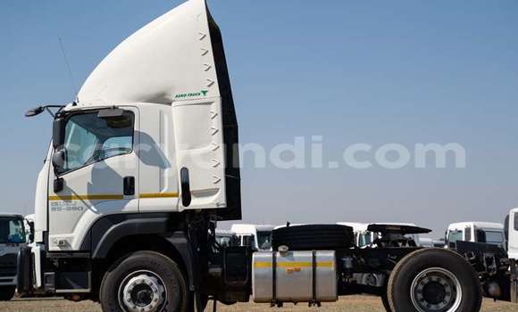 Acheter Occasion Utilitaire Isuzu FTR 850 Blanc à Chililabombwe, Copperbelt Acheter Occasion Utilitaire Isuzu FTR 850 Blanc à Chililabombwe, Copperbelt