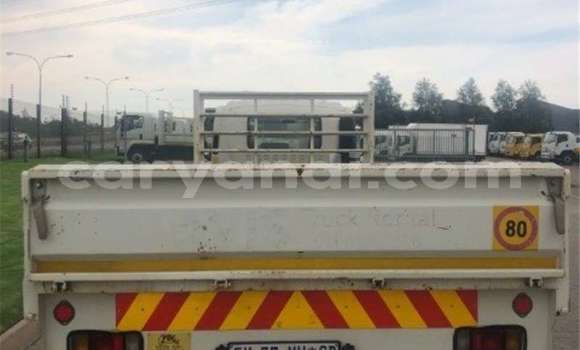 Acheter Occasion Utilitaire Isuzu FTR 850 Blanc à Chingola, Zambie Acheter Occasion Utilitaire Isuzu FTR 850 Blanc à Chingola, Zambie