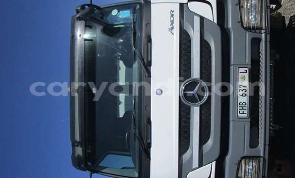 Buy Used Mercedes–Benz 1622 White Truck in Chingola in Zambia Buy Used Mercedes–Benz 1622 White Truck in Chingola in Zambia