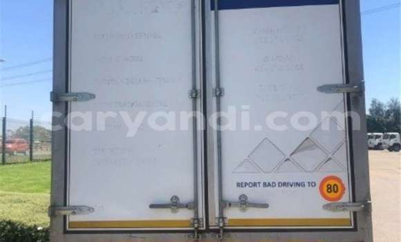 Acheter Occasion Utilitaire Isuzu FTR 850 Blanc à Chipata, Zambie Acheter Occasion Utilitaire Isuzu FTR 850 Blanc à Chipata, Zambie