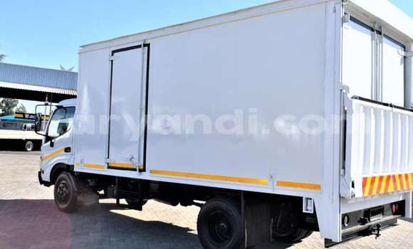 Acheter Occasion Utilitaire Toyota Dyna Blanc à Chinsali, Nord Acheter Occasion Utilitaire Toyota Dyna Blanc à Chinsali, Nord