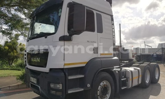 Tenga Tsaru Man TGX Chena Rori in Livingstone in Zambia Tenga Tsaru Man TGX Chena Rori in Livingstone in Zambia