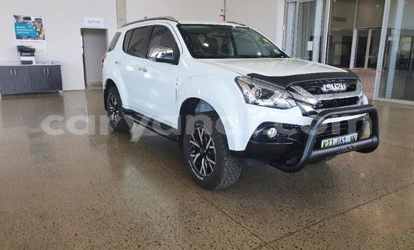 Tenga Tsaru Isuzu MU Chena Mota in Lusaka in Zambia Tenga Tsaru Isuzu MU Chena Mota in Lusaka in Zambia